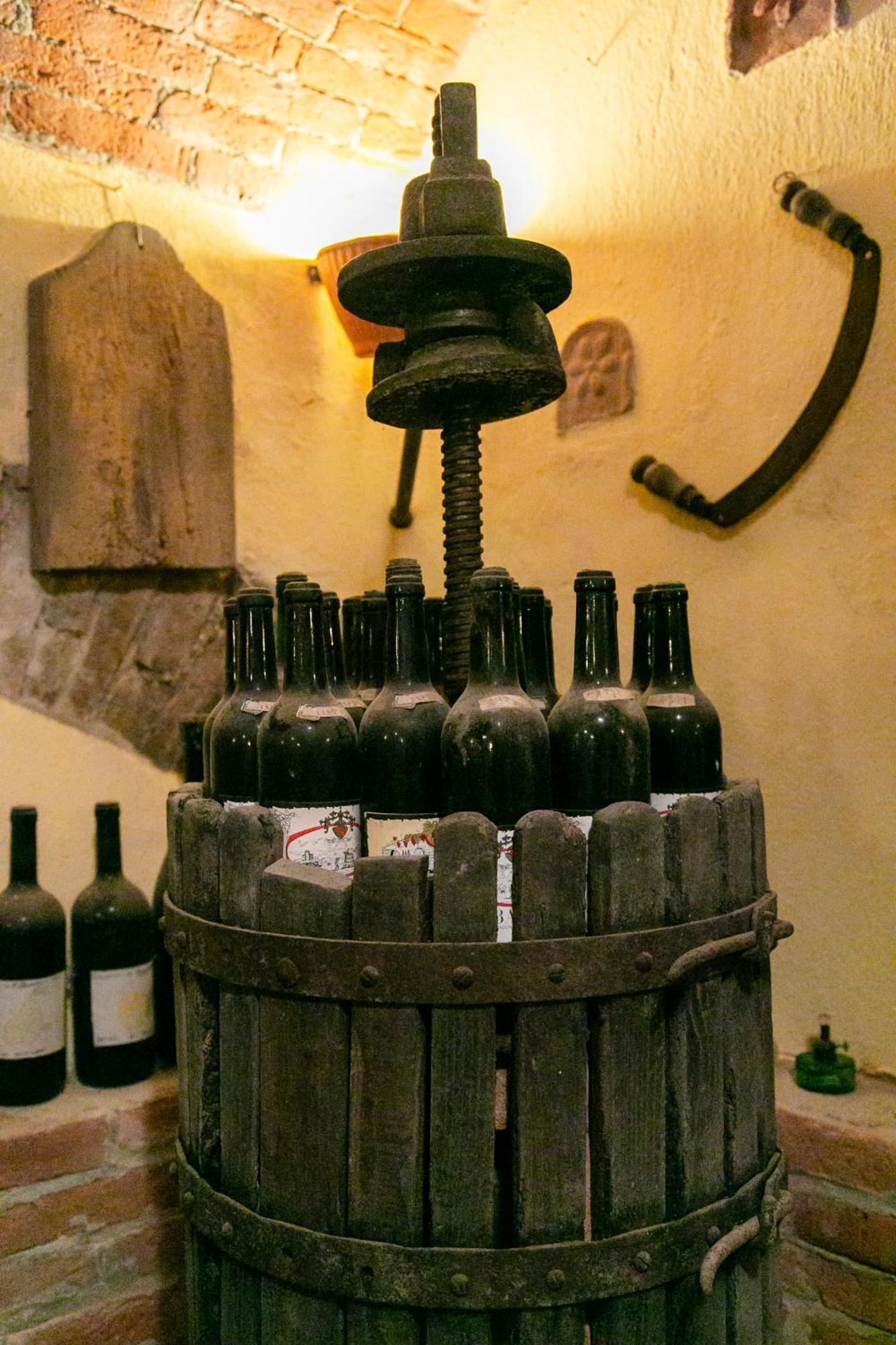 Ca Trifolera Barbaresco: Romantic Wine Estate in Langhe Exterior photo